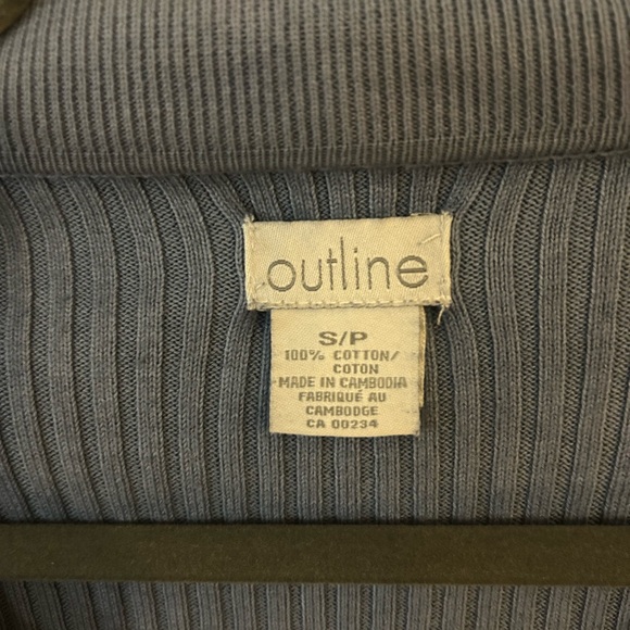 Oversized Knit Crop Polo - Picture 2 of 4